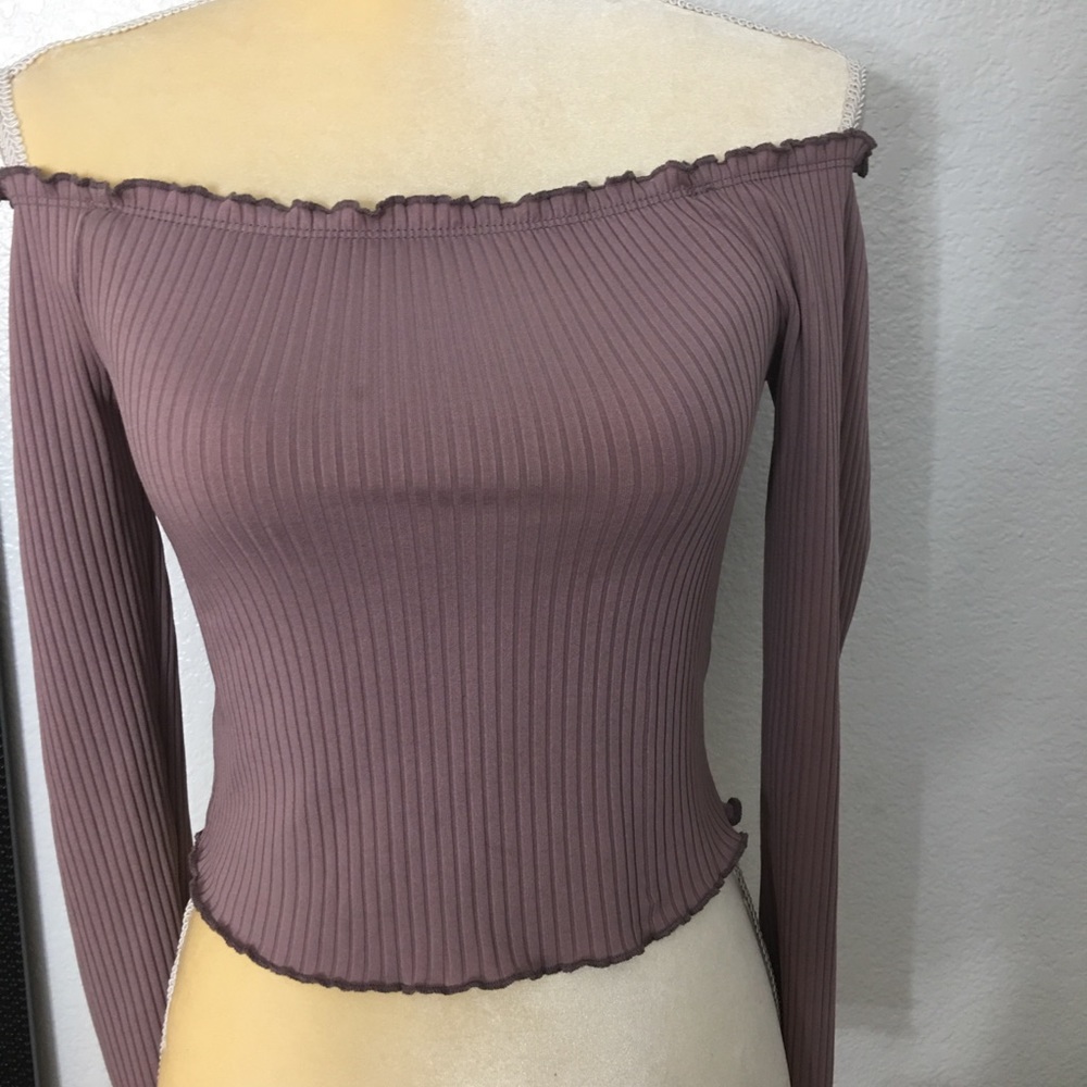 Pink crop top long sleeve